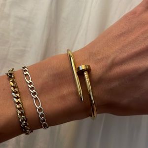 Nail bracelet
